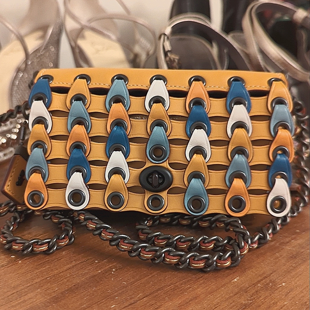 RARE--> COACH Dinkier Chain Link Goldenrod Colorblock New Without Tag